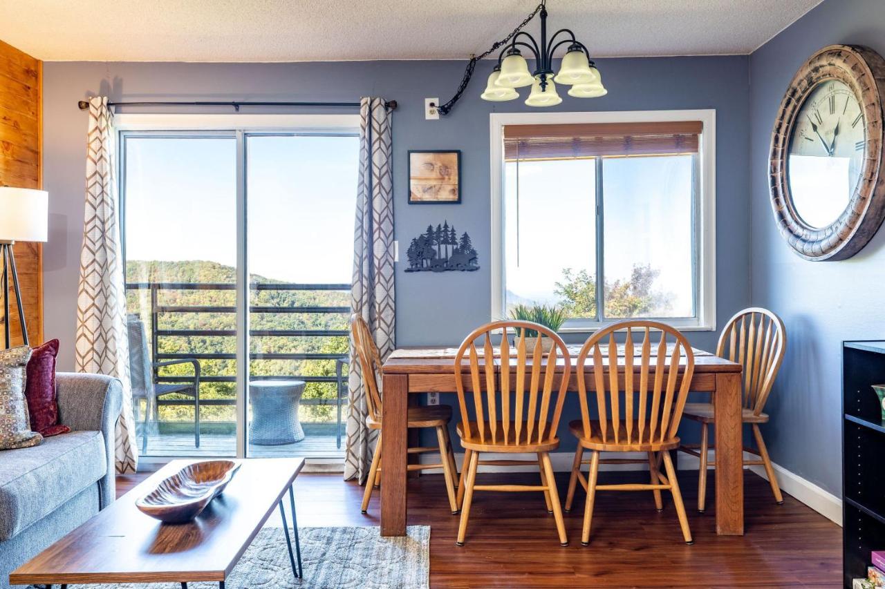Wow Views!!-Mountain Escape-Outdoor Pool-Close To Downtown-Wifi-Cable-Private Balcony Gatlinburg Dış mekan fotoğraf