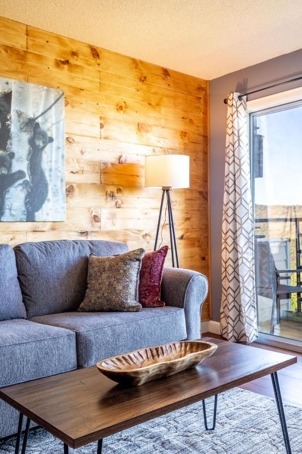 Wow Views!!-Mountain Escape-Outdoor Pool-Close To Downtown-Wifi-Cable-Private Balcony Gatlinburg Dış mekan fotoğraf